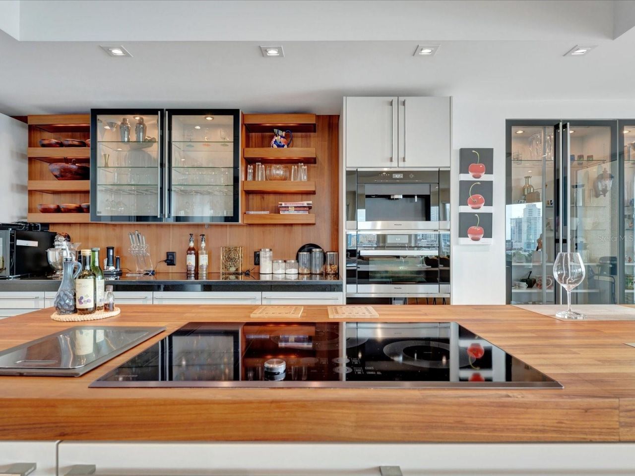 555 5th Avenue Ne, Unit 932, Saint Petersburg, FL 33701 Photo