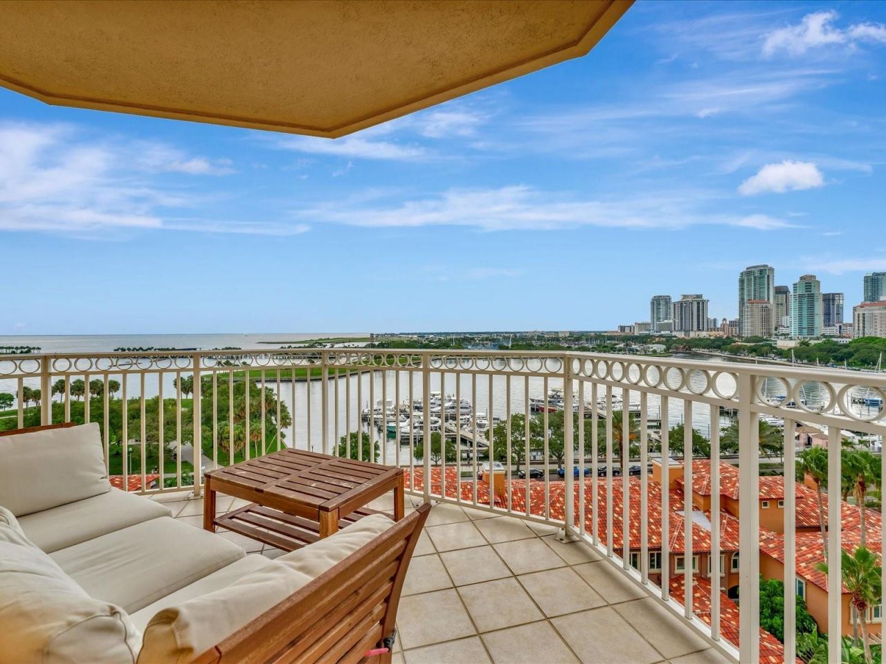 555 5th Avenue Ne, Unit 932, Saint Petersburg, FL 33701 Photo