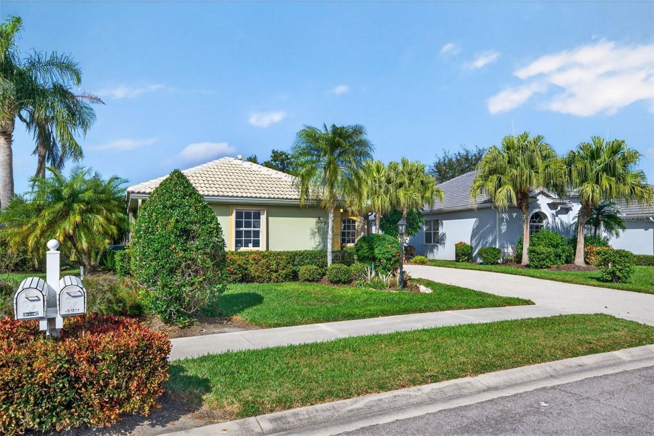 5121 Flagstone Drive, Sarasota, FL 34238 Photo