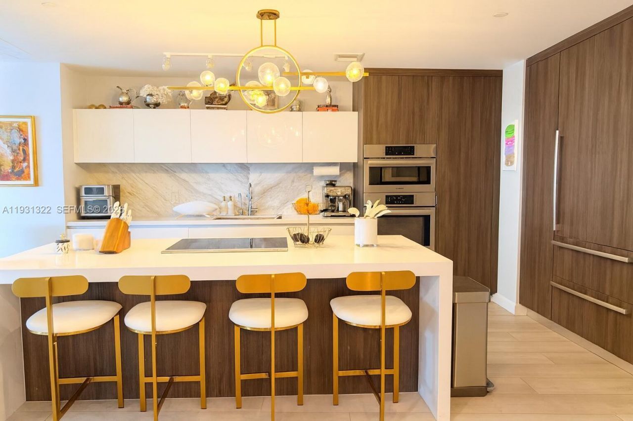 851 NE 1st Ave, Unit 2212, Miami, FL 33132 Photo