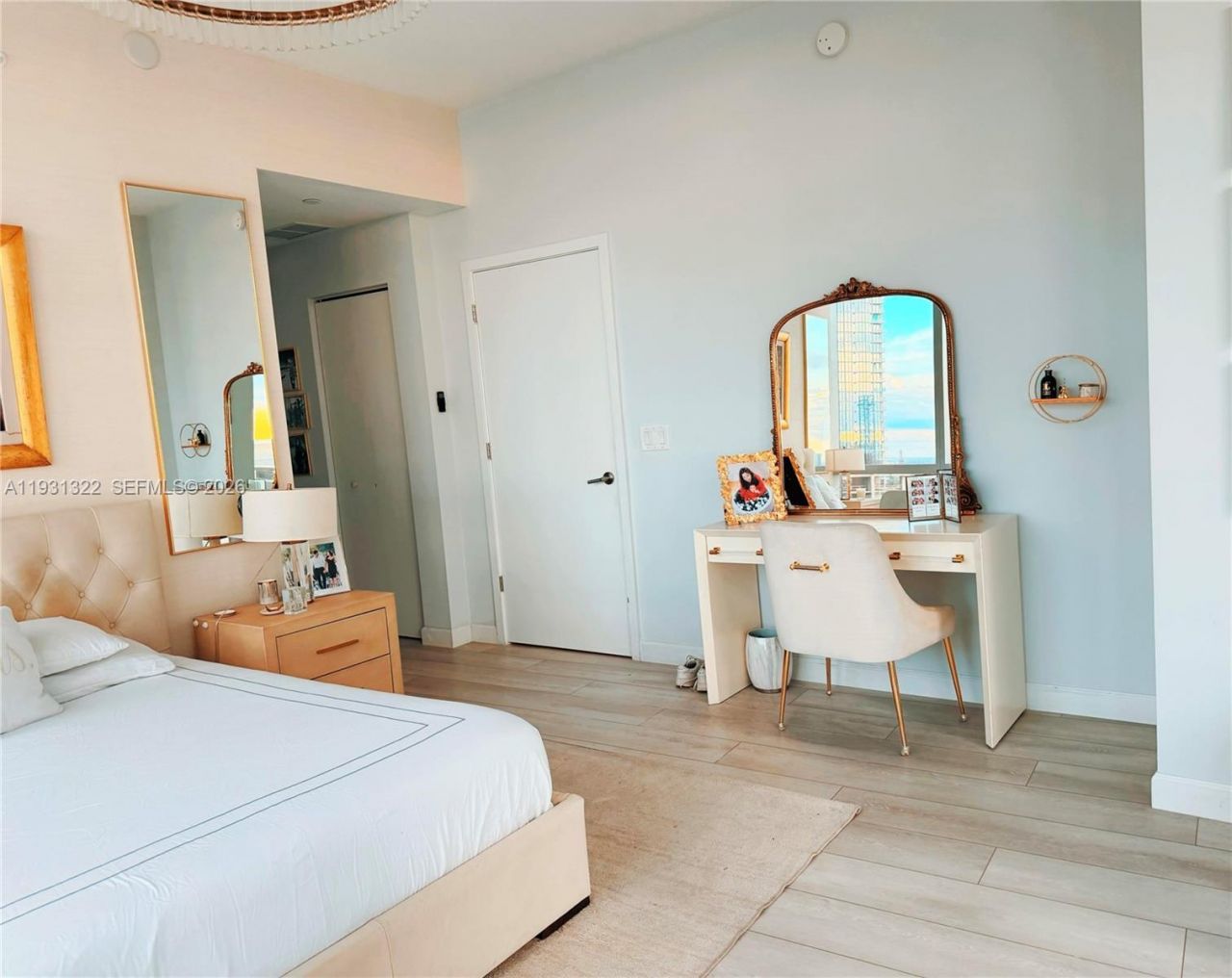 851 NE 1st Ave, Unit 2212, Miami, FL 33132 Photo