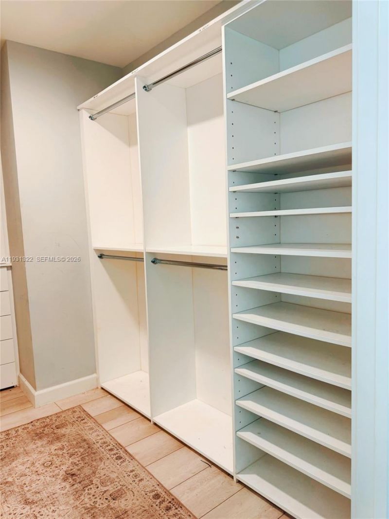 851 NE 1st Ave, Unit 2212, Miami, FL 33132 Photo