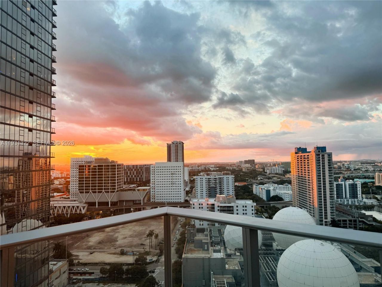 851 NE 1st Ave, Unit 2212, Miami, FL 33132 Photo