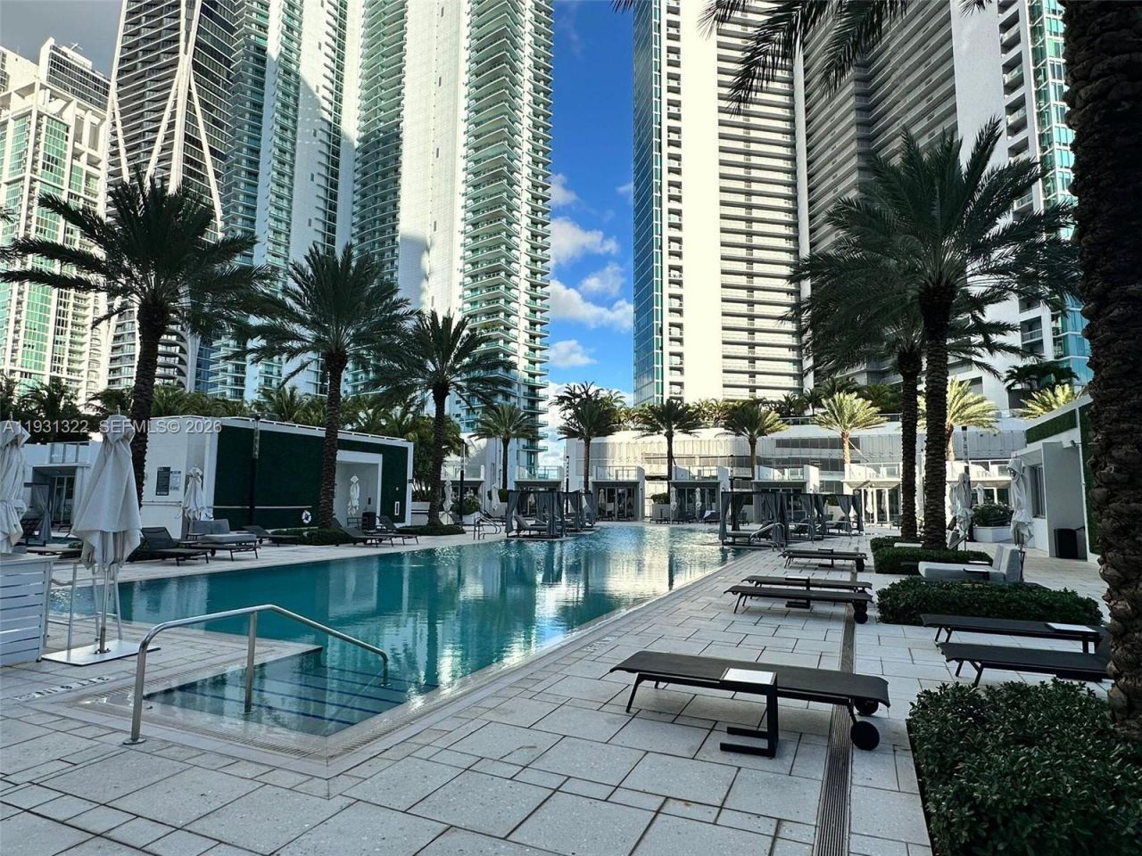851 NE 1st Ave, Unit 2212, Miami, FL 33132 Photo