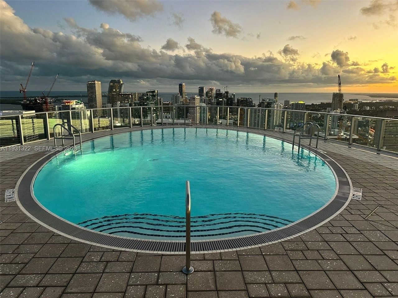 851 NE 1st Ave, Unit 2212, Miami, FL 33132 Photo