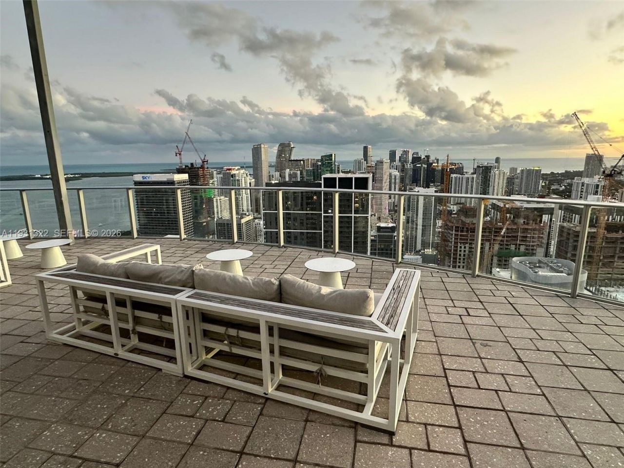 851 NE 1st Ave, Unit 2212, Miami, FL 33132 Photo