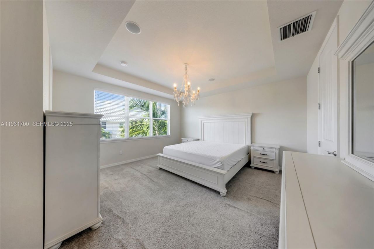 5110 Eucalyptus Dr, Unit 3, Hollywood, FL 33021 Photo