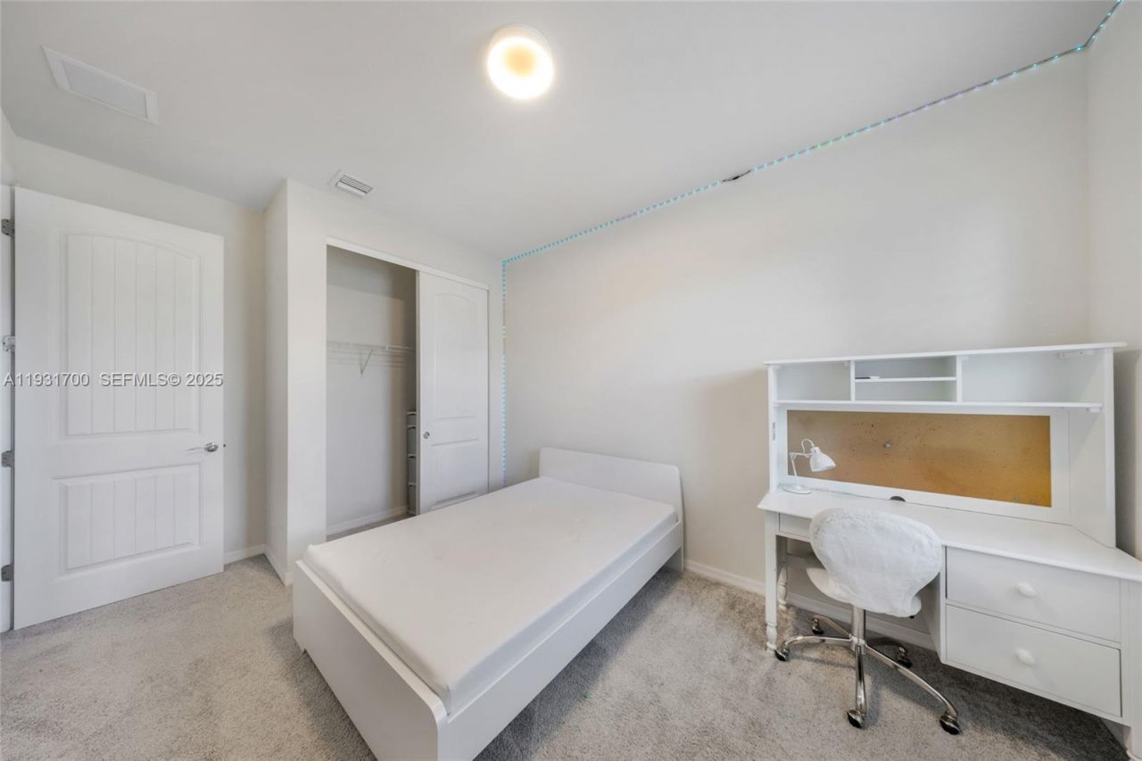 5110 Eucalyptus Dr, Unit 3, Hollywood, FL 33021 Photo