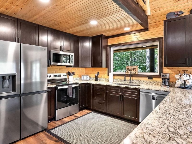 12089 Cantwell Cliffs Road, Rockbridge, OH 43149 Photo 17