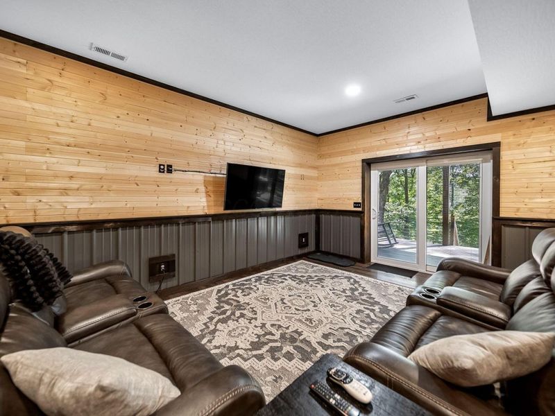 12089 Cantwell Cliffs Road, Rockbridge, OH 43149 Photo 39