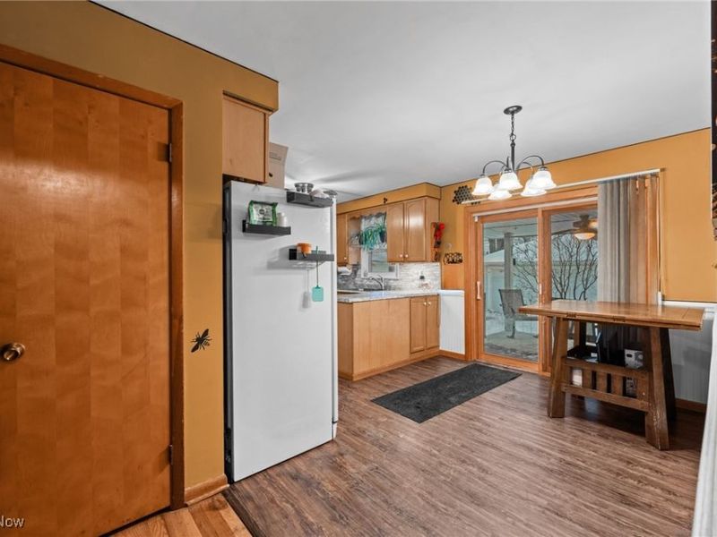 866 Elmwood Avenue, Wickliffe, OH 44092 Photo 12