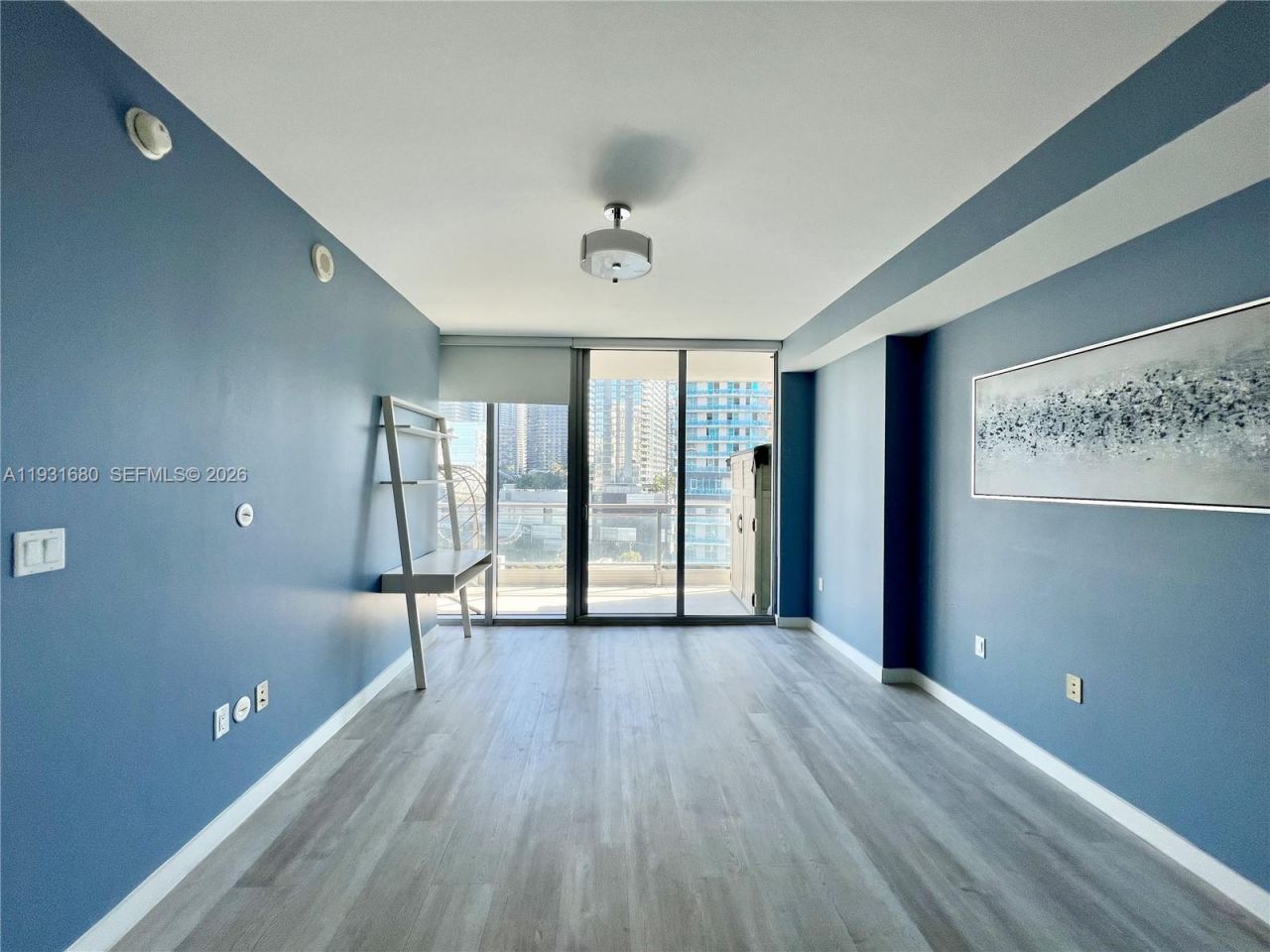 92 SW 3rd St, Unit 1503, Miami, FL 33130 Photo