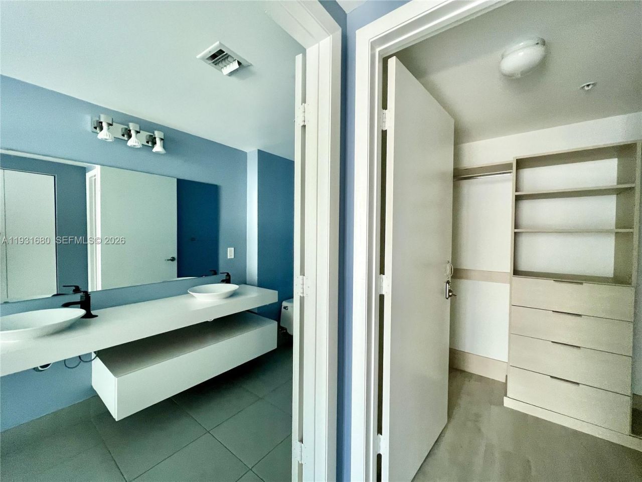 92 SW 3rd St, Unit 1503, Miami, FL 33130 Photo