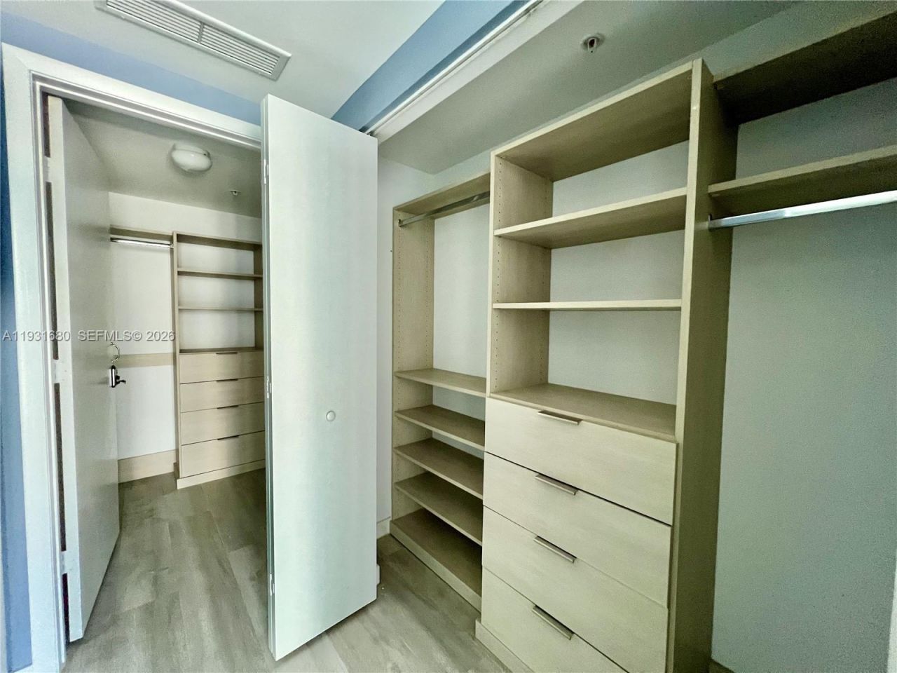 92 SW 3rd St, Unit 1503, Miami, FL 33130 Photo