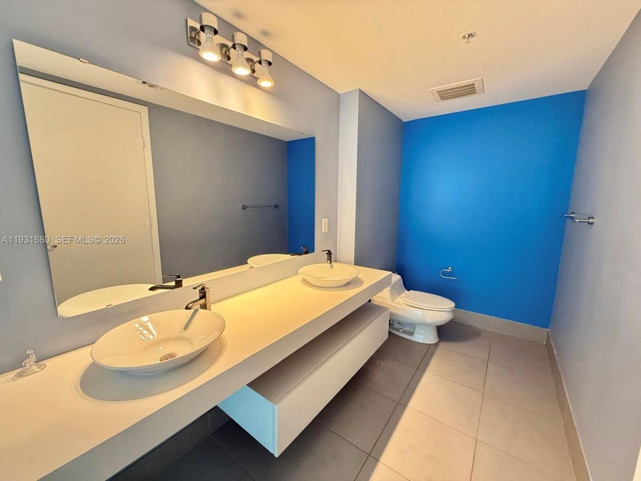 92 SW 3rd St, Unit 1503, Miami, FL 33130 Photo