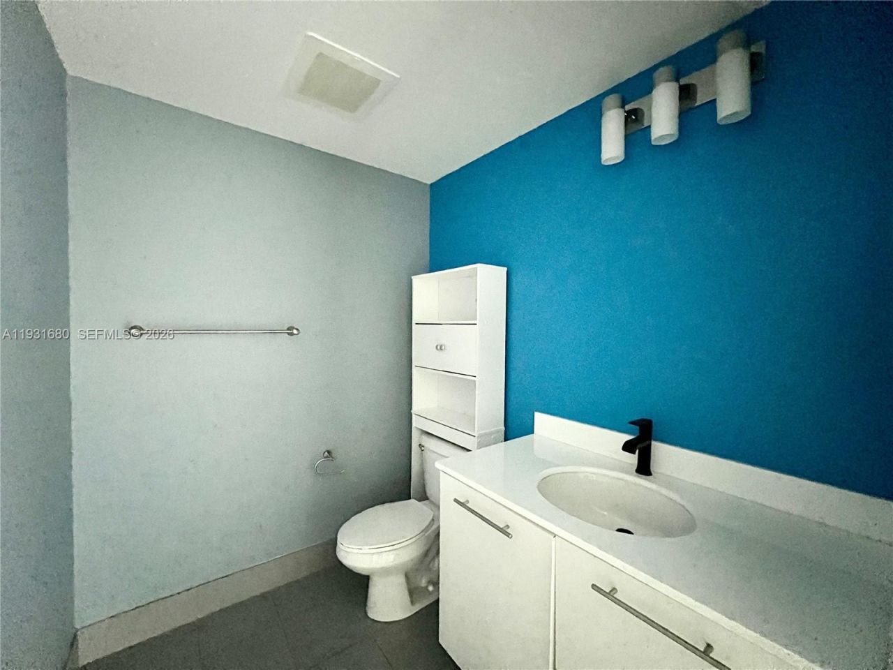 92 SW 3rd St, Unit 1503, Miami, FL 33130 Photo