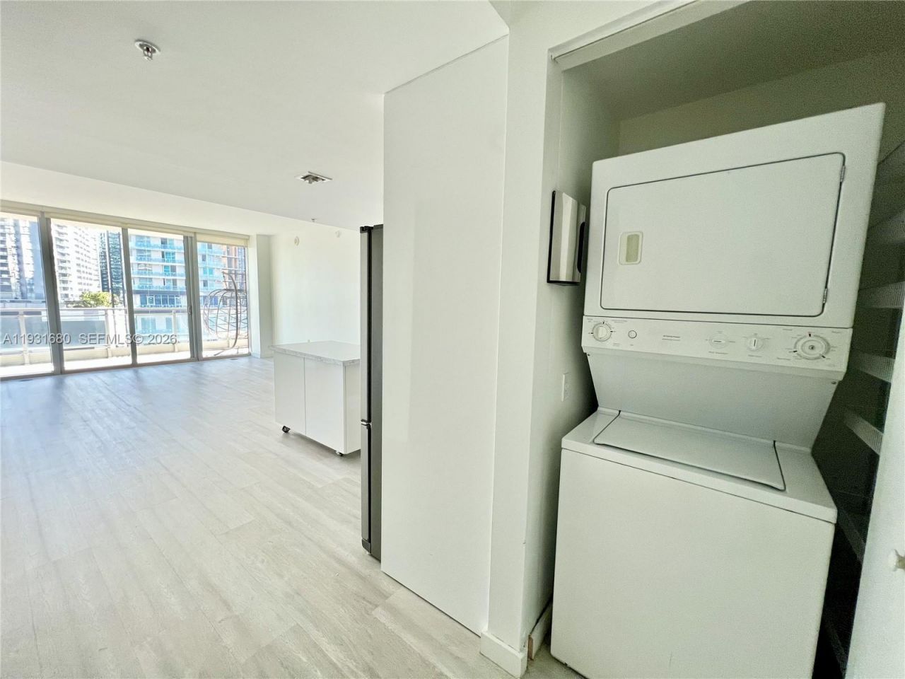 92 SW 3rd St, Unit 1503, Miami, FL 33130 Photo