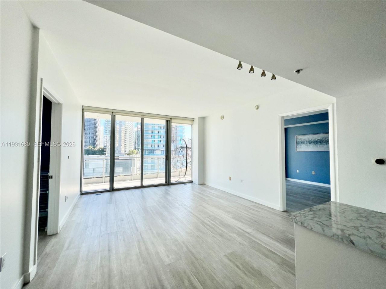 92 SW 3rd St, Unit 1503, Miami, FL 33130 Photo