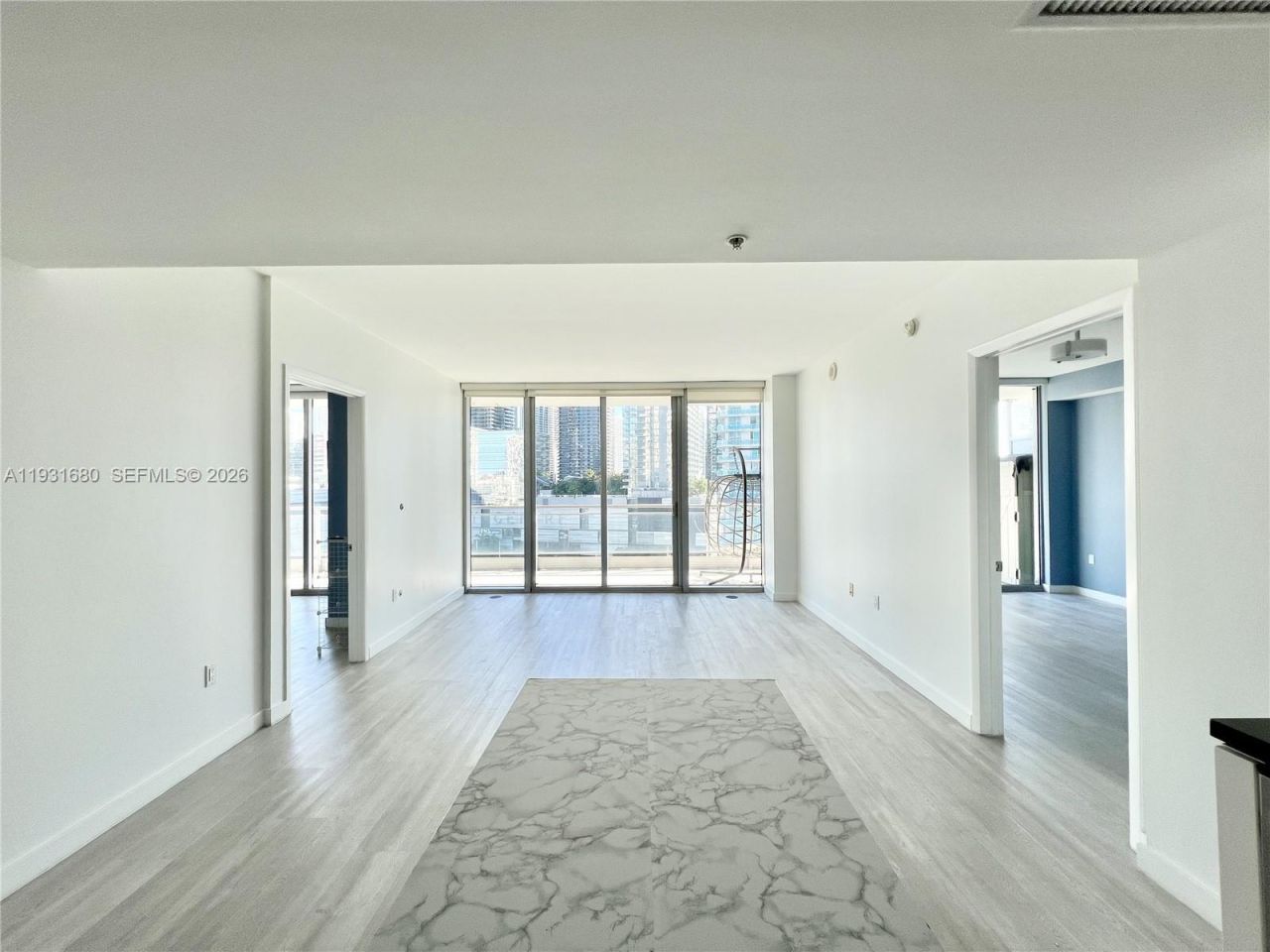 92 SW 3rd St, Unit 1503, Miami, FL 33130 Photo