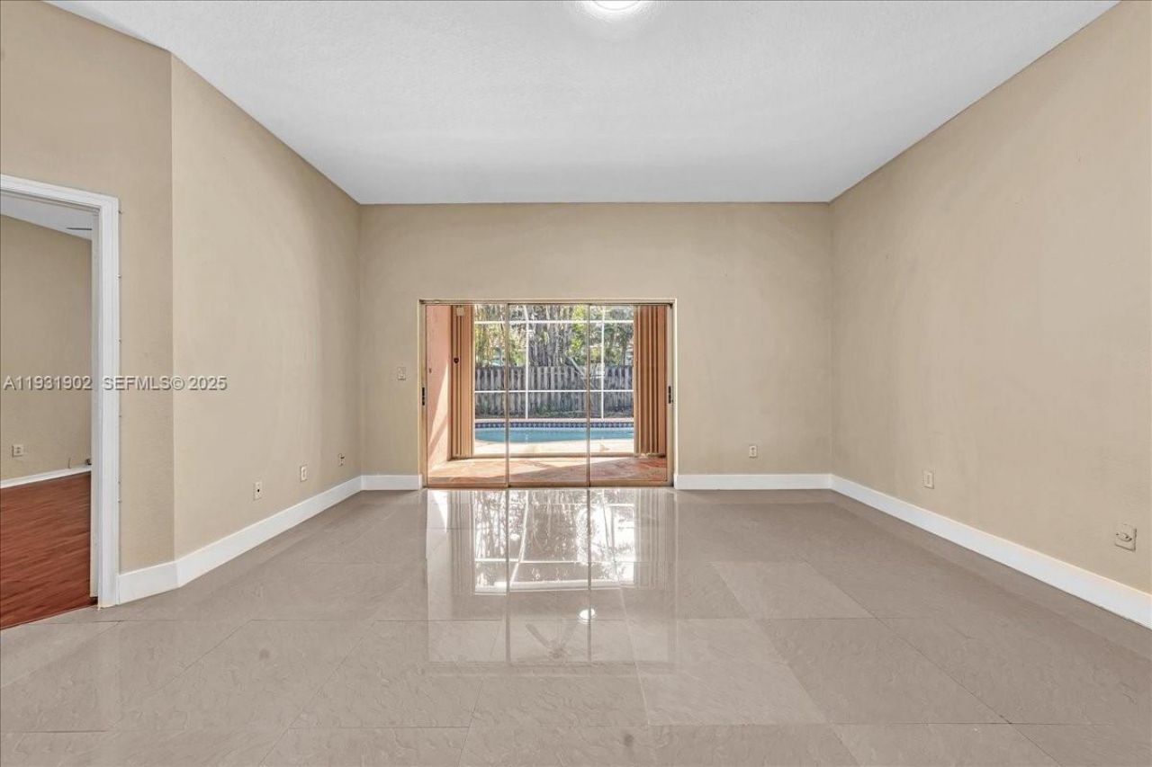 17062 NW 16th St, Pembroke Pines, FL 33028 Photo