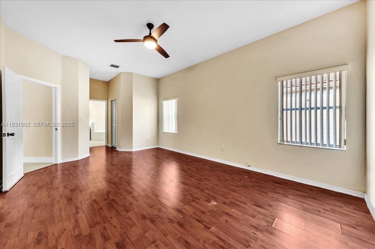 17062 NW 16th St, Pembroke Pines, FL 33028 Photo