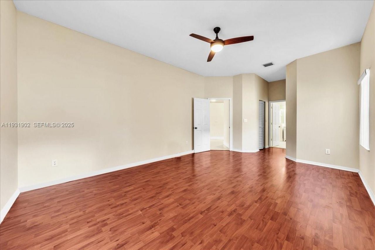 17062 NW 16th St, Pembroke Pines, FL 33028 Photo