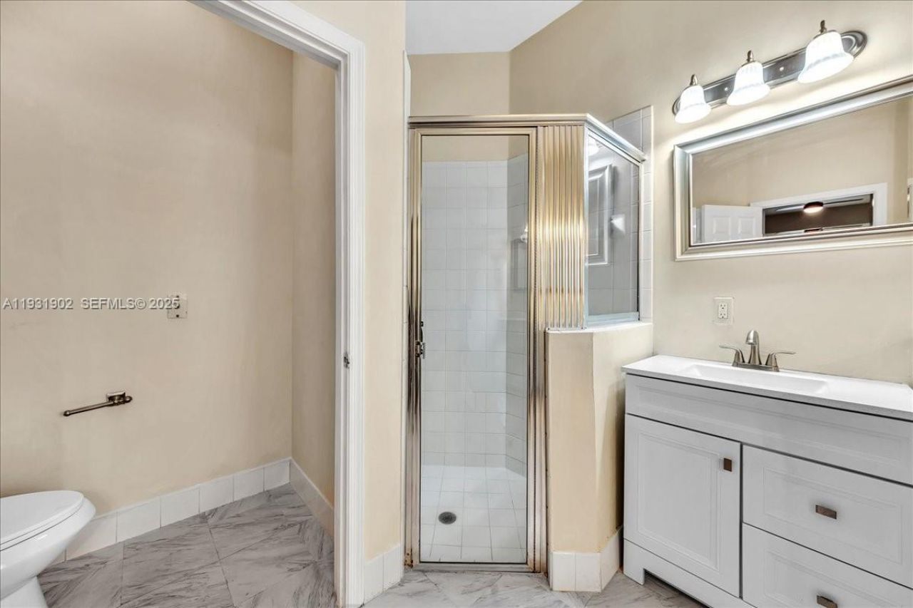 17062 NW 16th St, Pembroke Pines, FL 33028 Photo