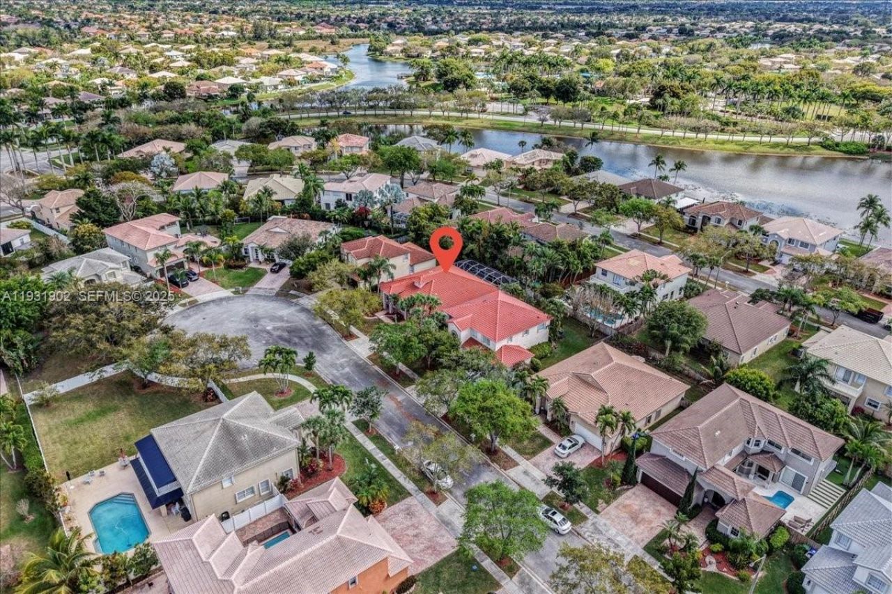 17062 NW 16th St, Pembroke Pines, FL 33028 Photo