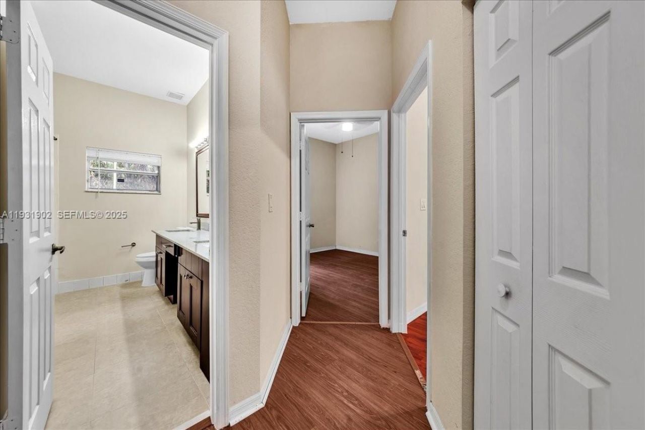 17062 NW 16th St, Pembroke Pines, FL 33028 Photo