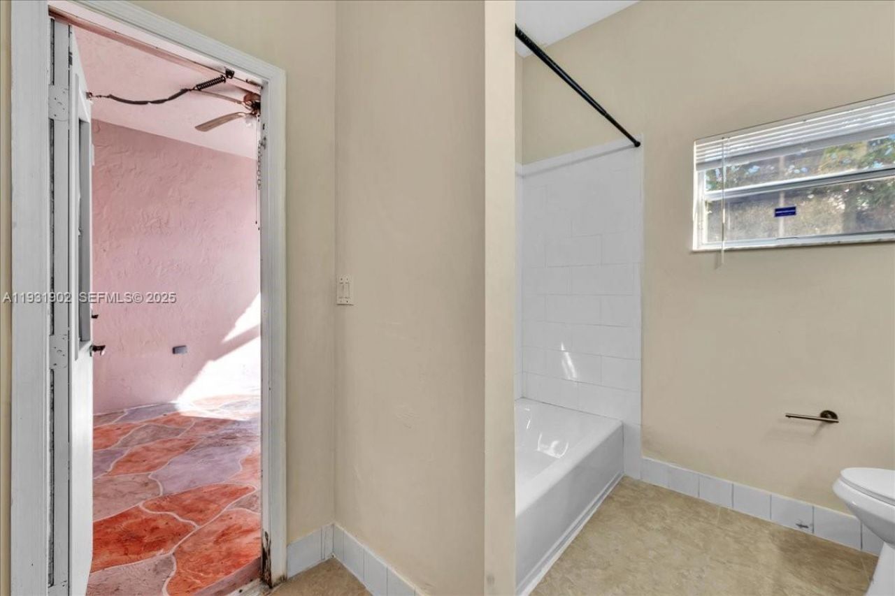 17062 NW 16th St, Pembroke Pines, FL 33028 Photo