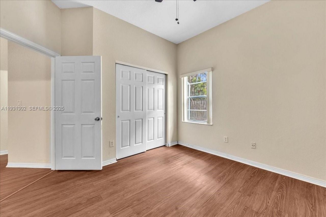 17062 NW 16th St, Pembroke Pines, FL 33028 Photo