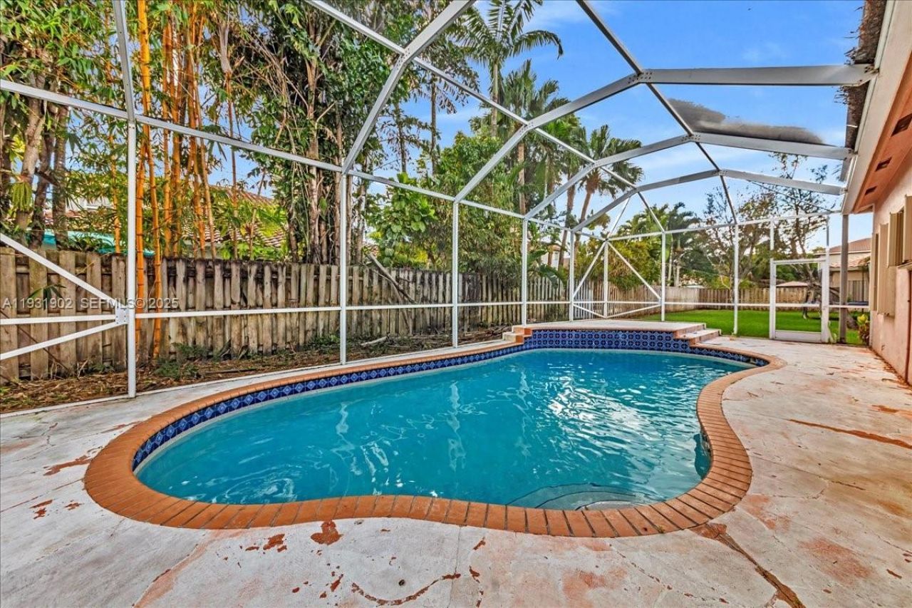 17062 NW 16th St, Pembroke Pines, FL 33028 Photo