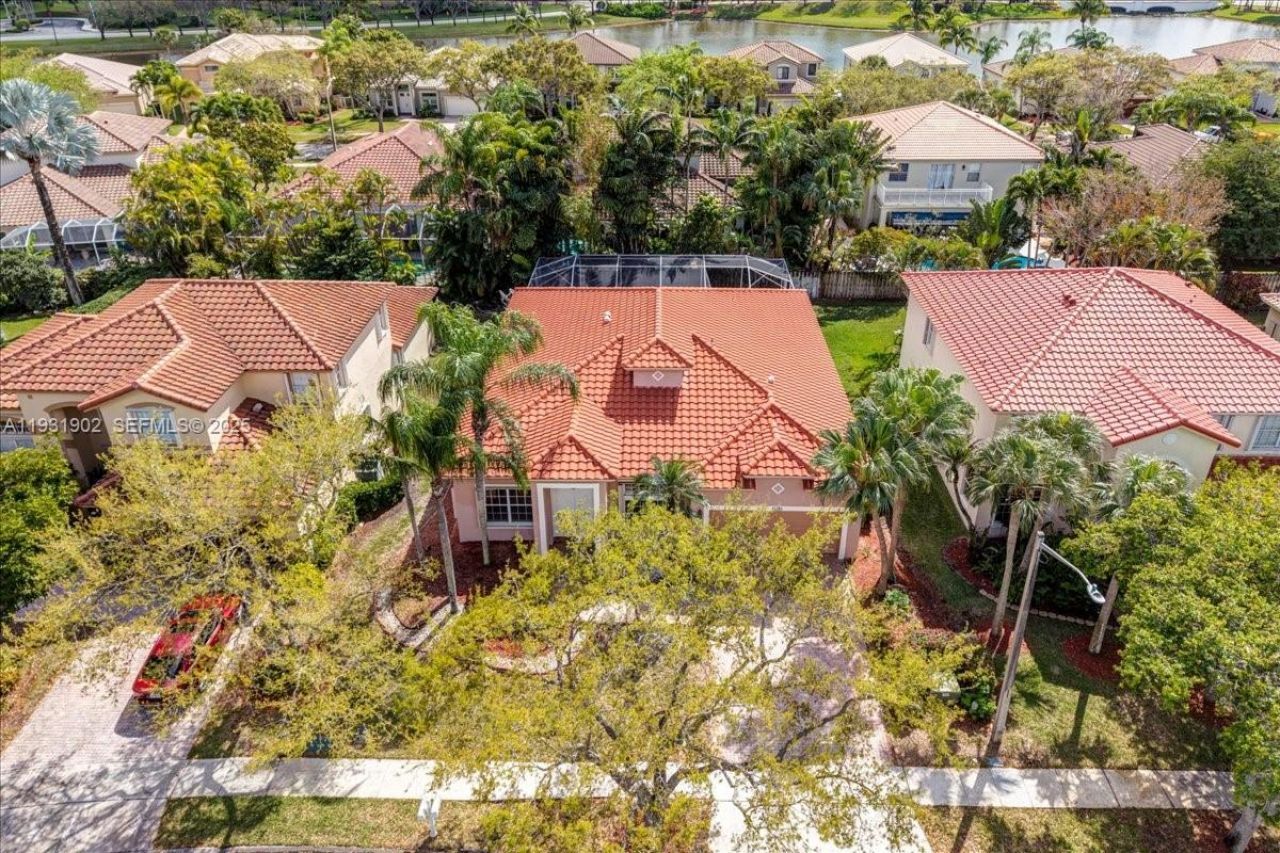 17062 NW 16th St, Pembroke Pines, FL 33028 Photo