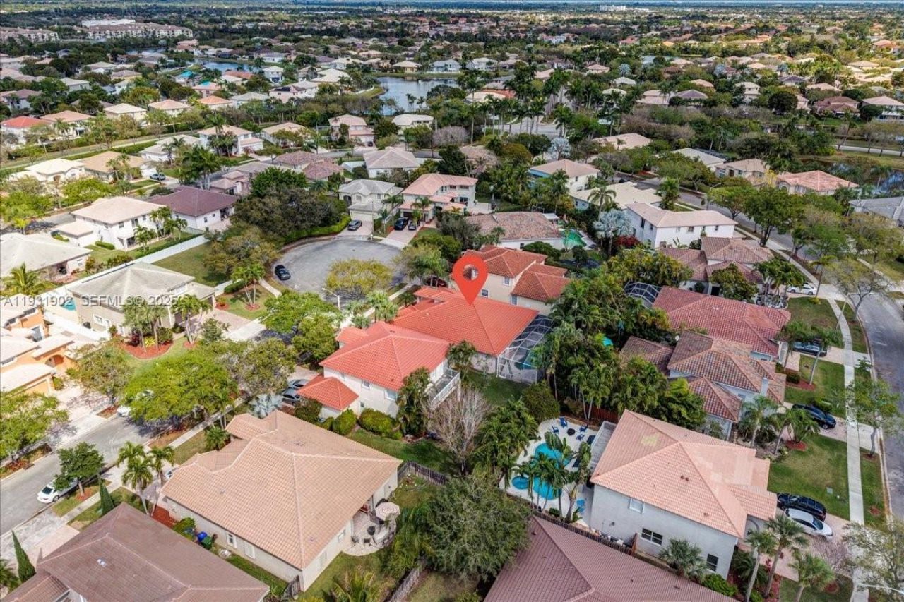 17062 NW 16th St, Pembroke Pines, FL 33028 Photo