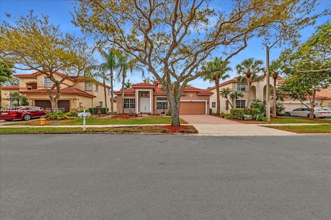 17062 NW 16th St, Pembroke Pines, FL 33028 Photo