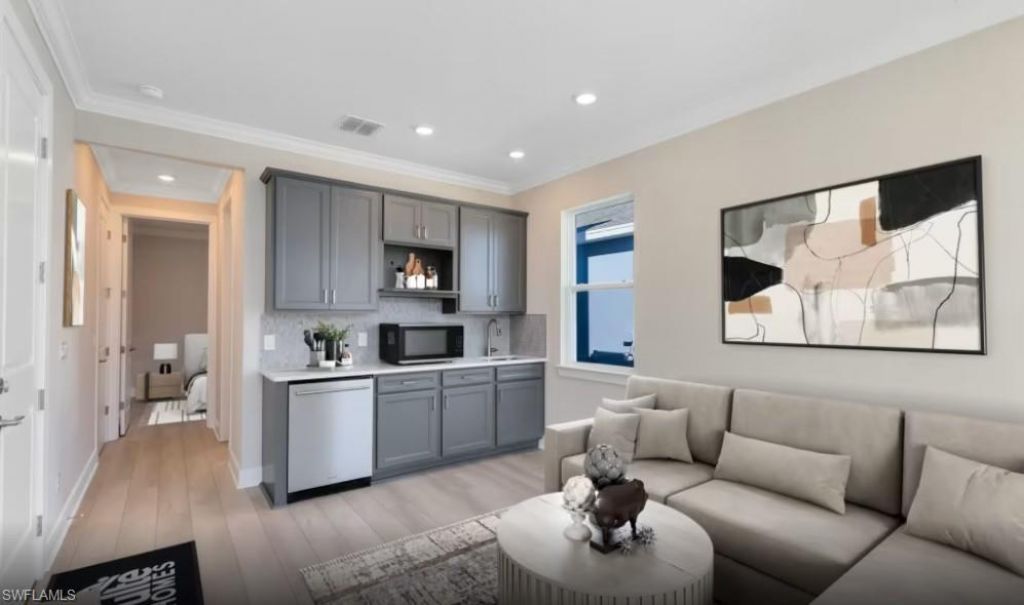 2034 Terreno Blvd, Naples, FL 34120 Photo