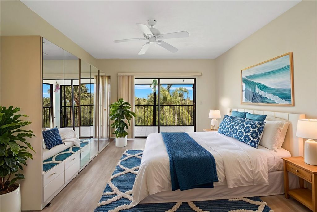 6165 S Mirror Lake Drive, Unit 307, Sebastian, FL 32958 Photo