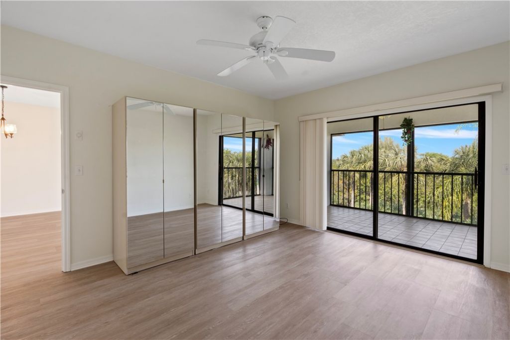 6165 S Mirror Lake Drive, Unit 307, Sebastian, FL 32958 Photo