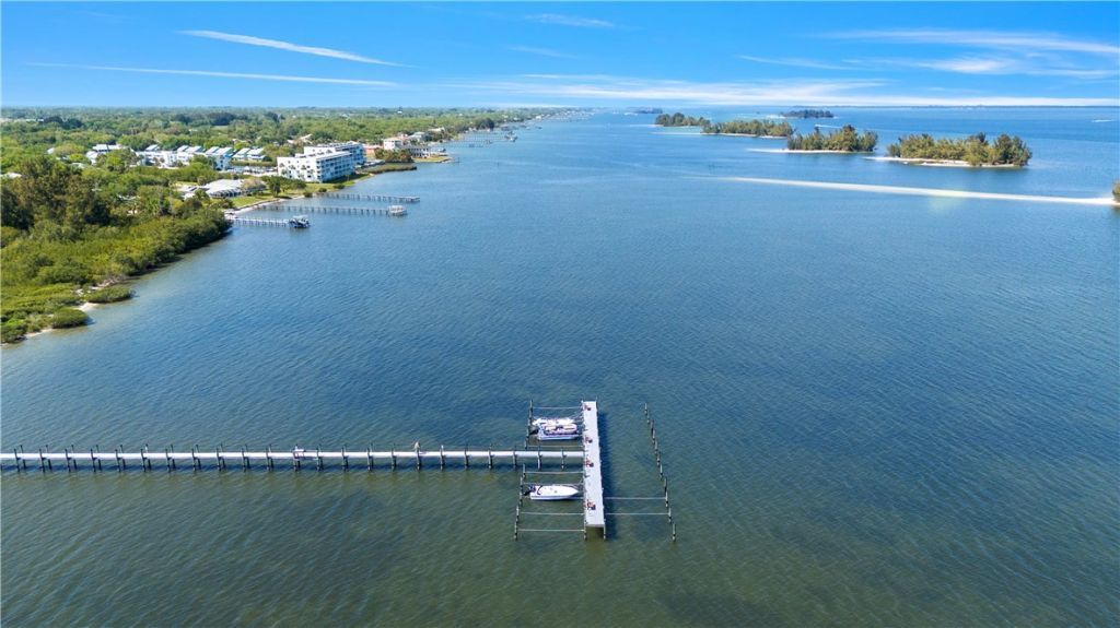 6165 S Mirror Lake Drive, Unit 307, Sebastian, FL 32958 Photo