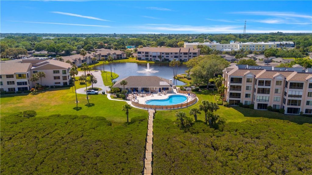 6165 S Mirror Lake Drive, Unit 307, Sebastian, FL 32958 Photo