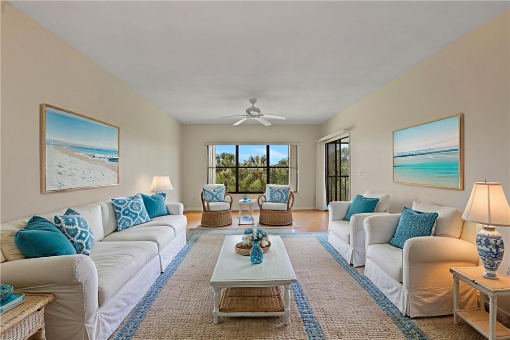 6165 S Mirror Lake Drive, Unit 307, Sebastian, FL 32958 Photo