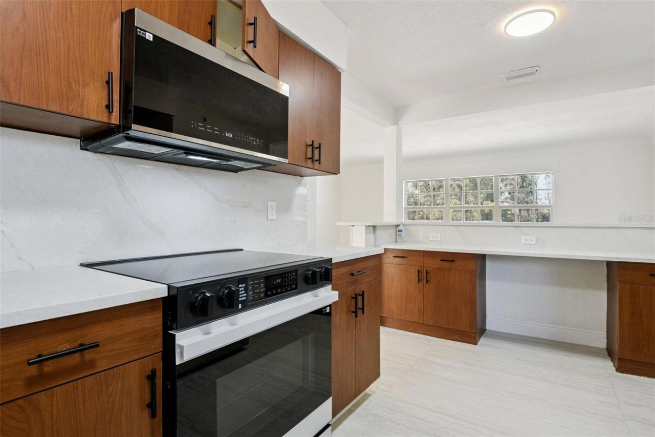 4210 Dr Martin Luther King Jr Street S, Saint Petersburg, FL 33705 Photo