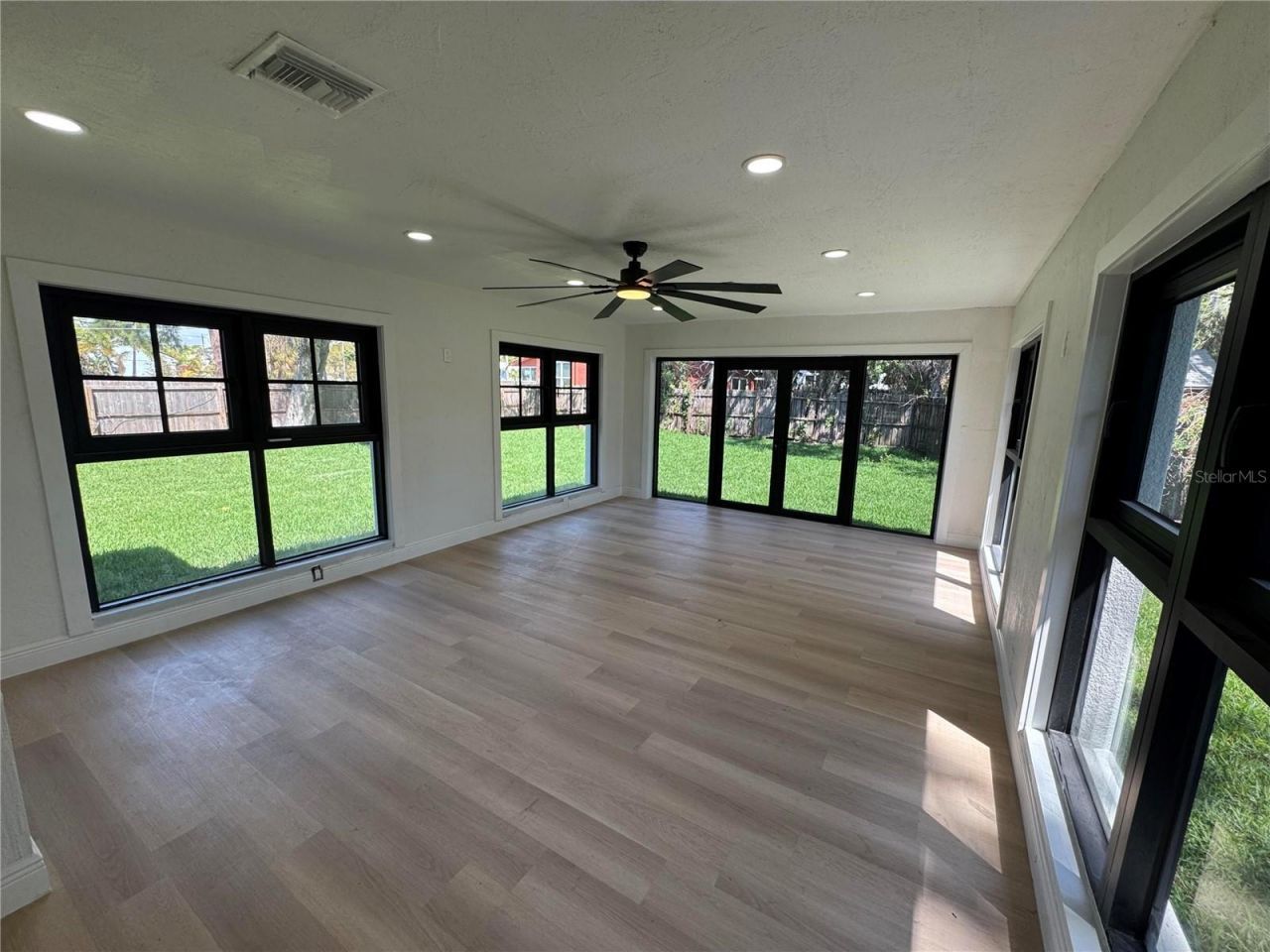 4210 Dr Martin Luther King Jr Street S, Saint Petersburg, FL 33705 Photo