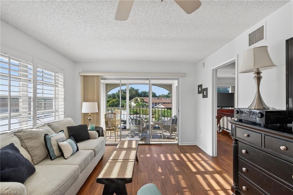 5 High Point Cir W, Unit 303, Naples, FL 34103 Photo