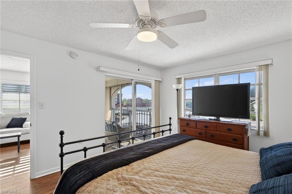 5 High Point Cir W, Unit 303, Naples, FL 34103 Photo