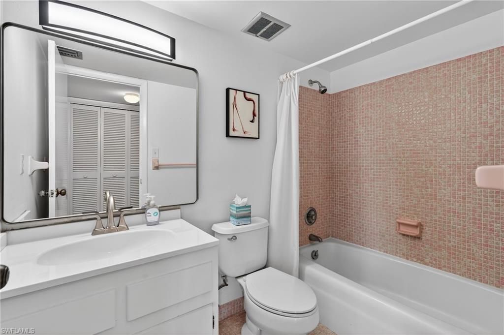 5 High Point Cir W, Unit 303, Naples, FL 34103 Photo
