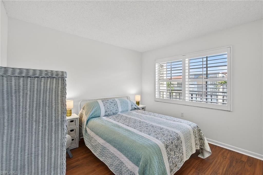 5 High Point Cir W, Unit 303, Naples, FL 34103 Photo