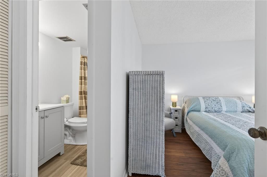 5 High Point Cir W, Unit 303, Naples, FL 34103 Photo