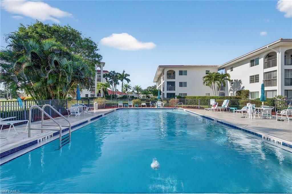 5 High Point Cir W, Unit 303, Naples, FL 34103 Photo