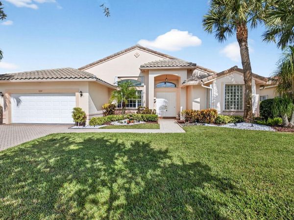 5299 Brooklawn Terrace, Boynton Beach, FL 33437